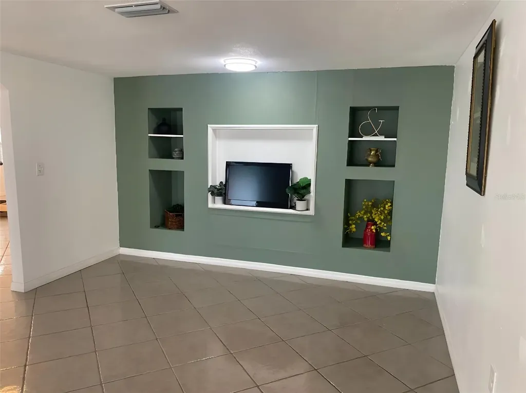 1817 Dartmouth Drive Holiday FL 34691
