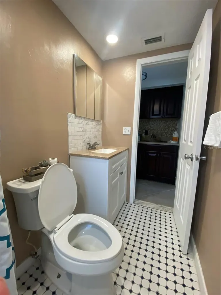 1817 Dartmouth Drive Holiday FL 34691