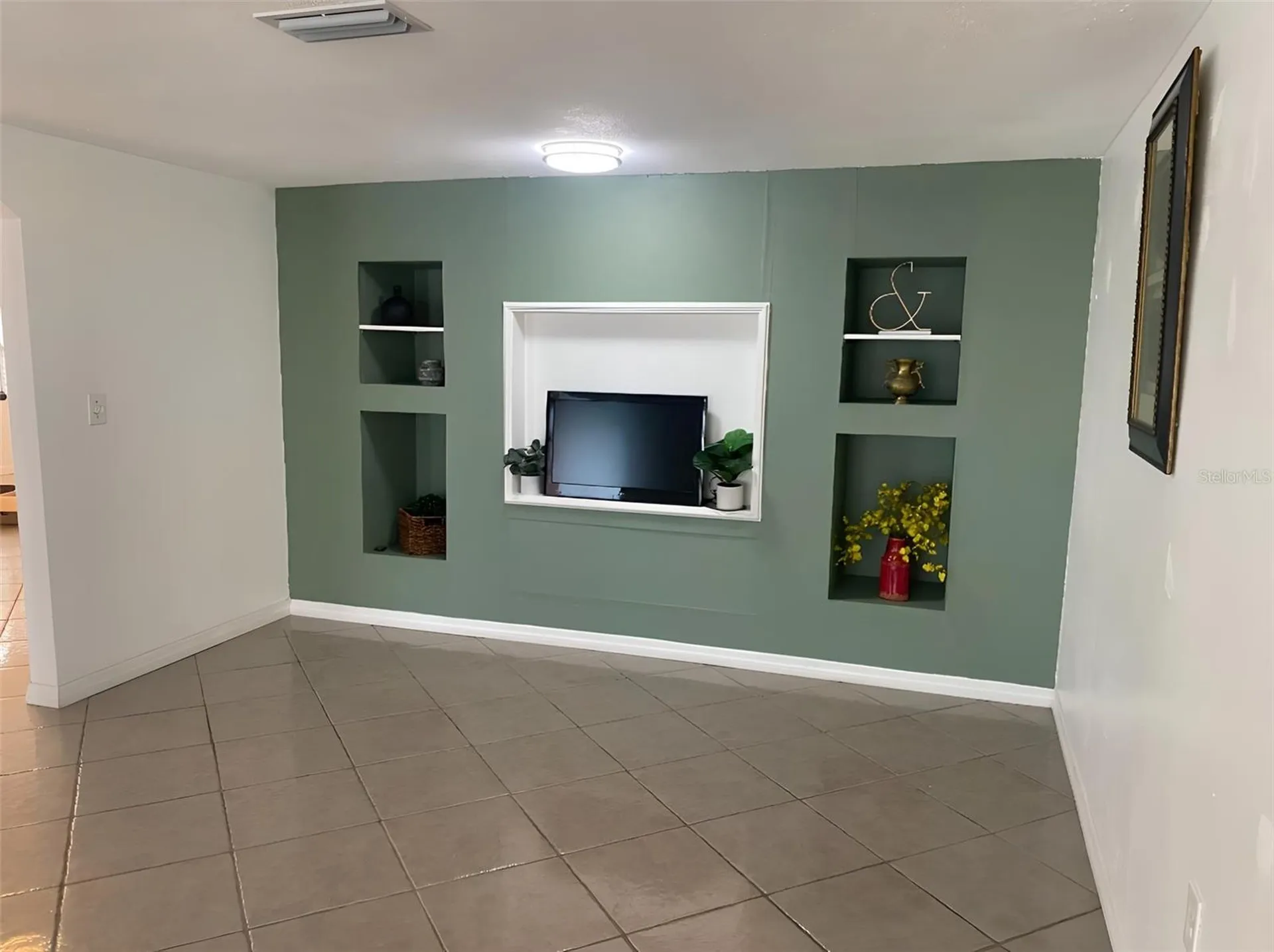 1817 Dartmouth Drive Holiday FL 34691