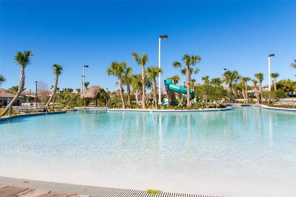 1537 Mulligan Boulevard Davenport FL 33896
