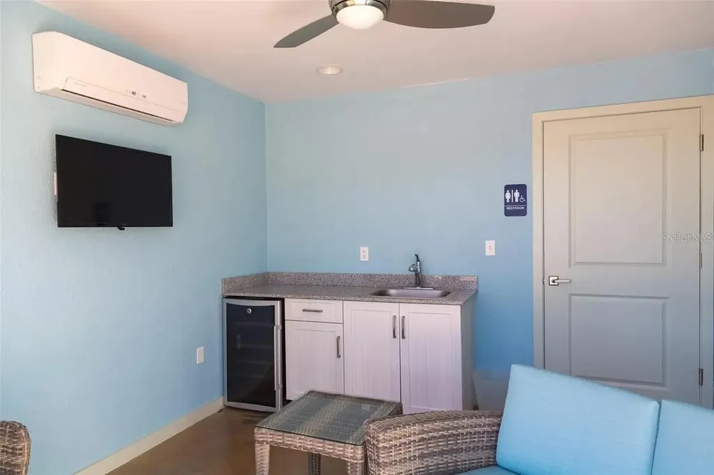 1537 Mulligan Boulevard Davenport FL 33896