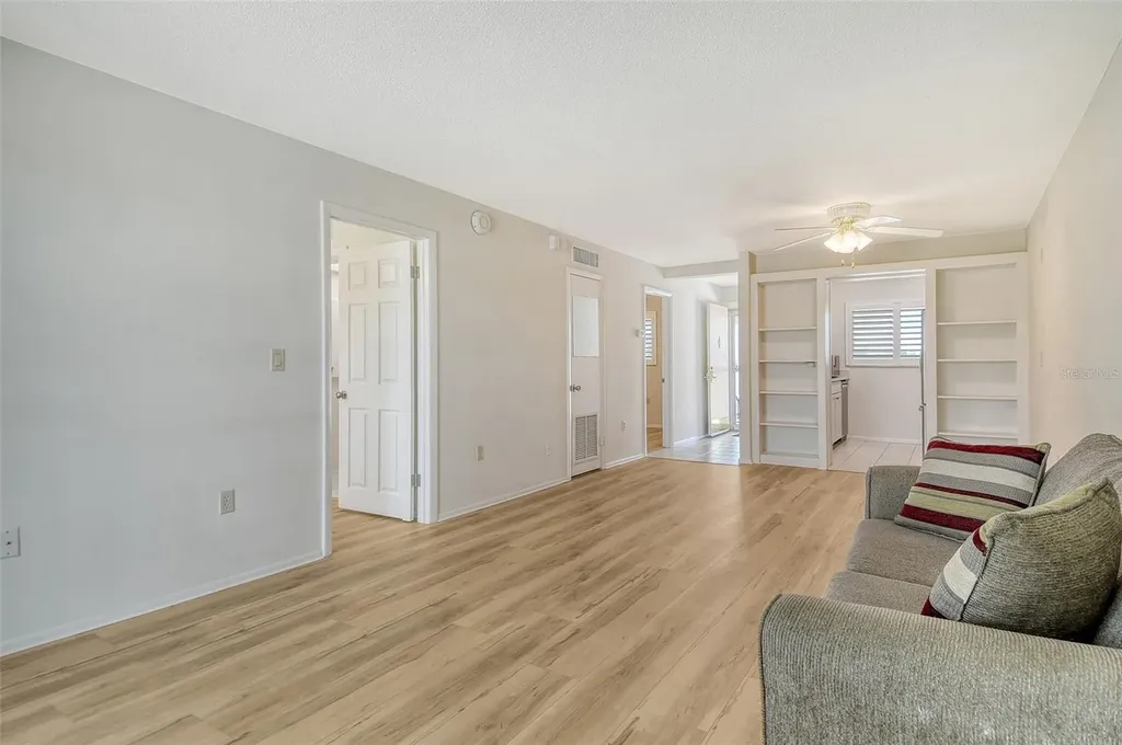 708 Tamiami Trail S Venice FL 34285
