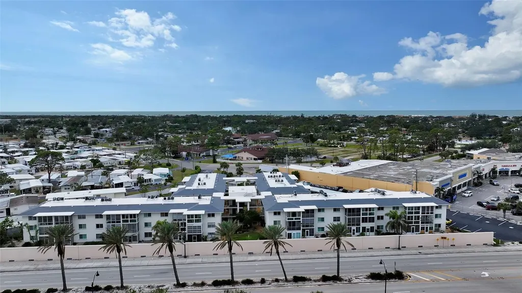 708 Tamiami Trail S Venice FL 34285