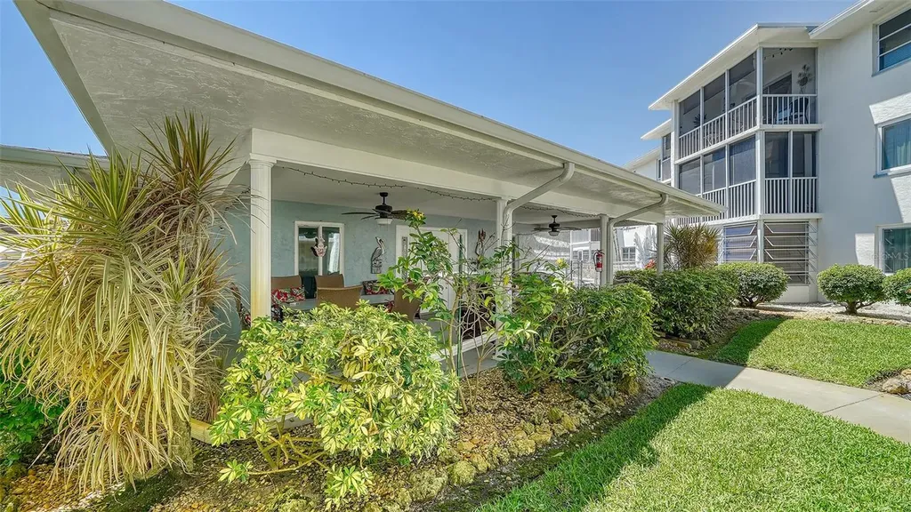 708 Tamiami Trail S Venice FL 34285
