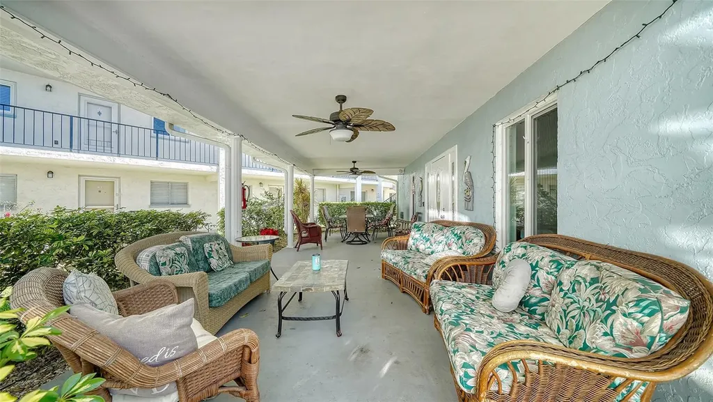 708 Tamiami Trail S Venice FL 34285
