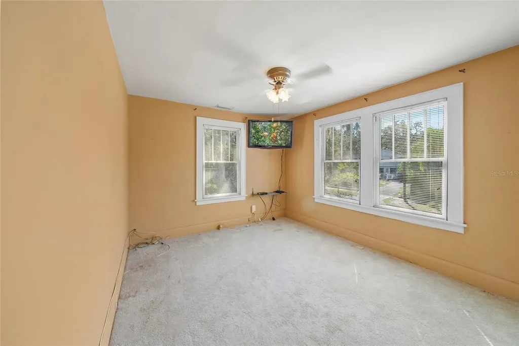 2830 Bay Shore Circle Sarasota FL 34234