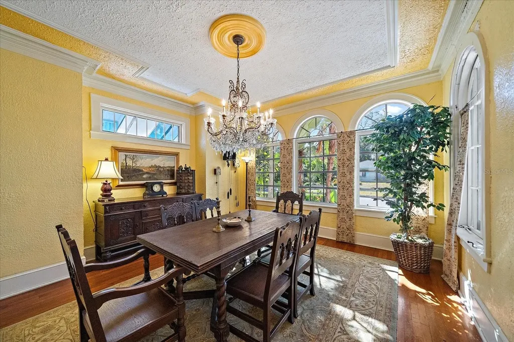 2830 Bay Shore Circle Sarasota FL 34234
