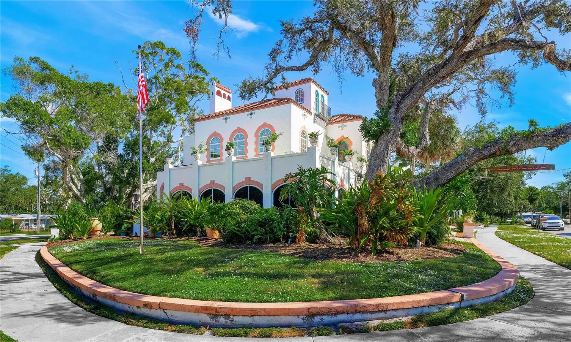 2830 Bay Shore Circle Sarasota FL 34234