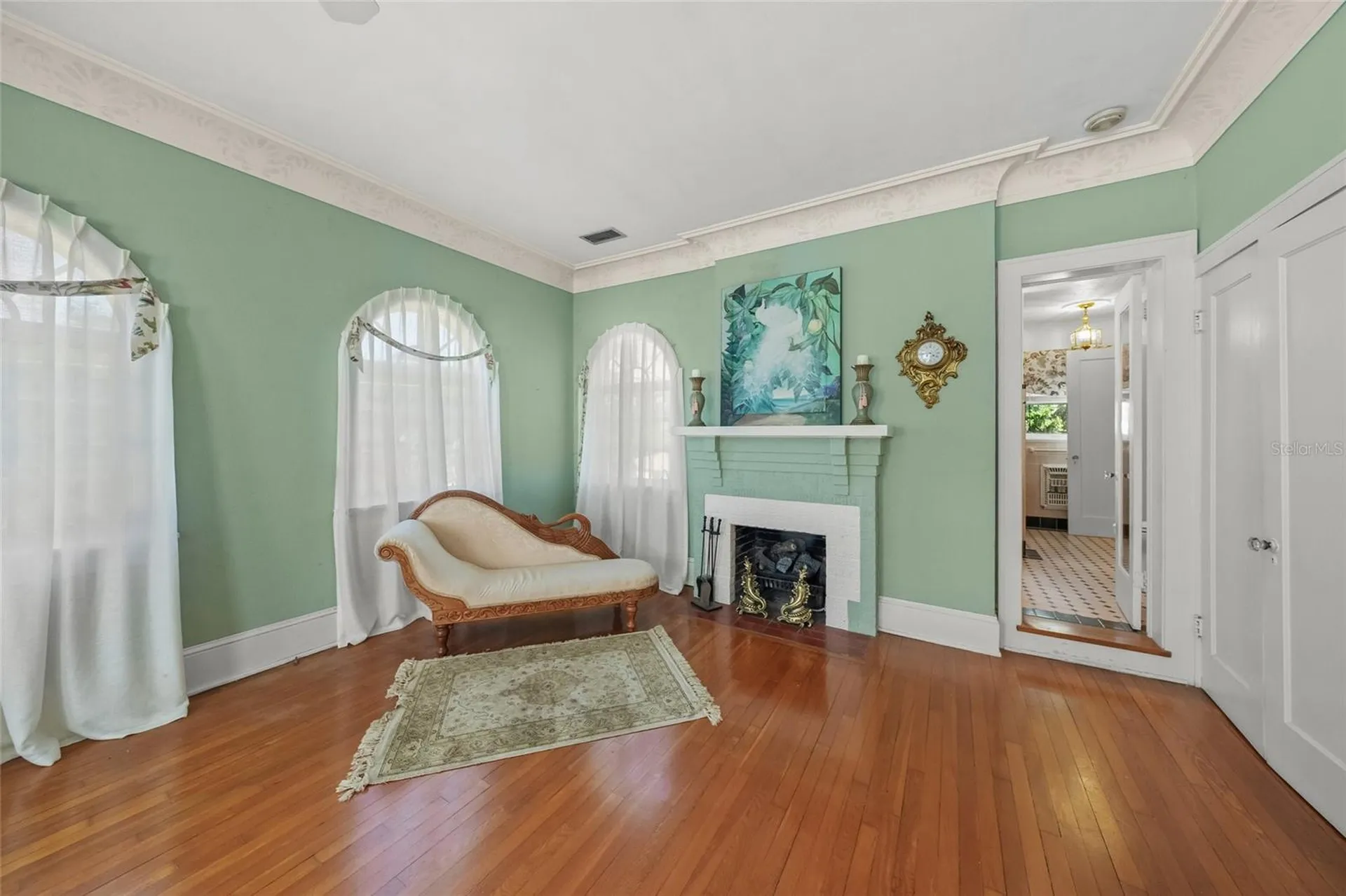 2830 Bay Shore Circle Sarasota FL 34234
