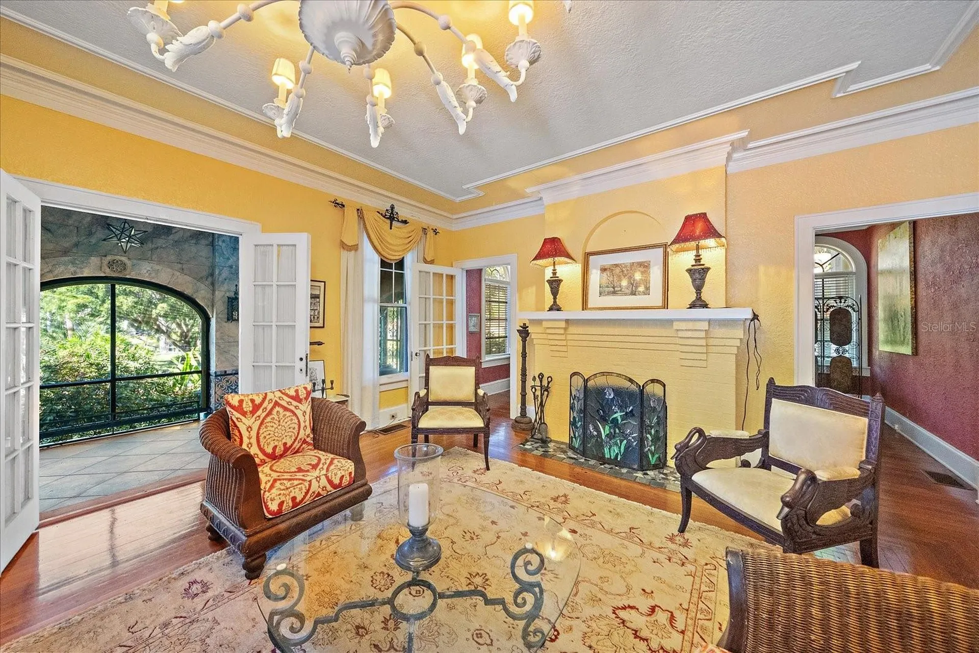 2830 Bay Shore Circle Sarasota FL 34234