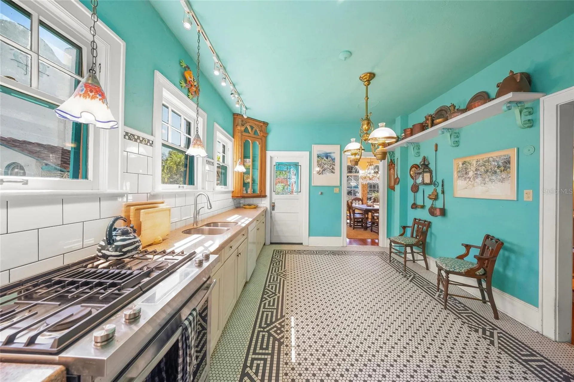 2830 Bay Shore Circle Sarasota FL 34234