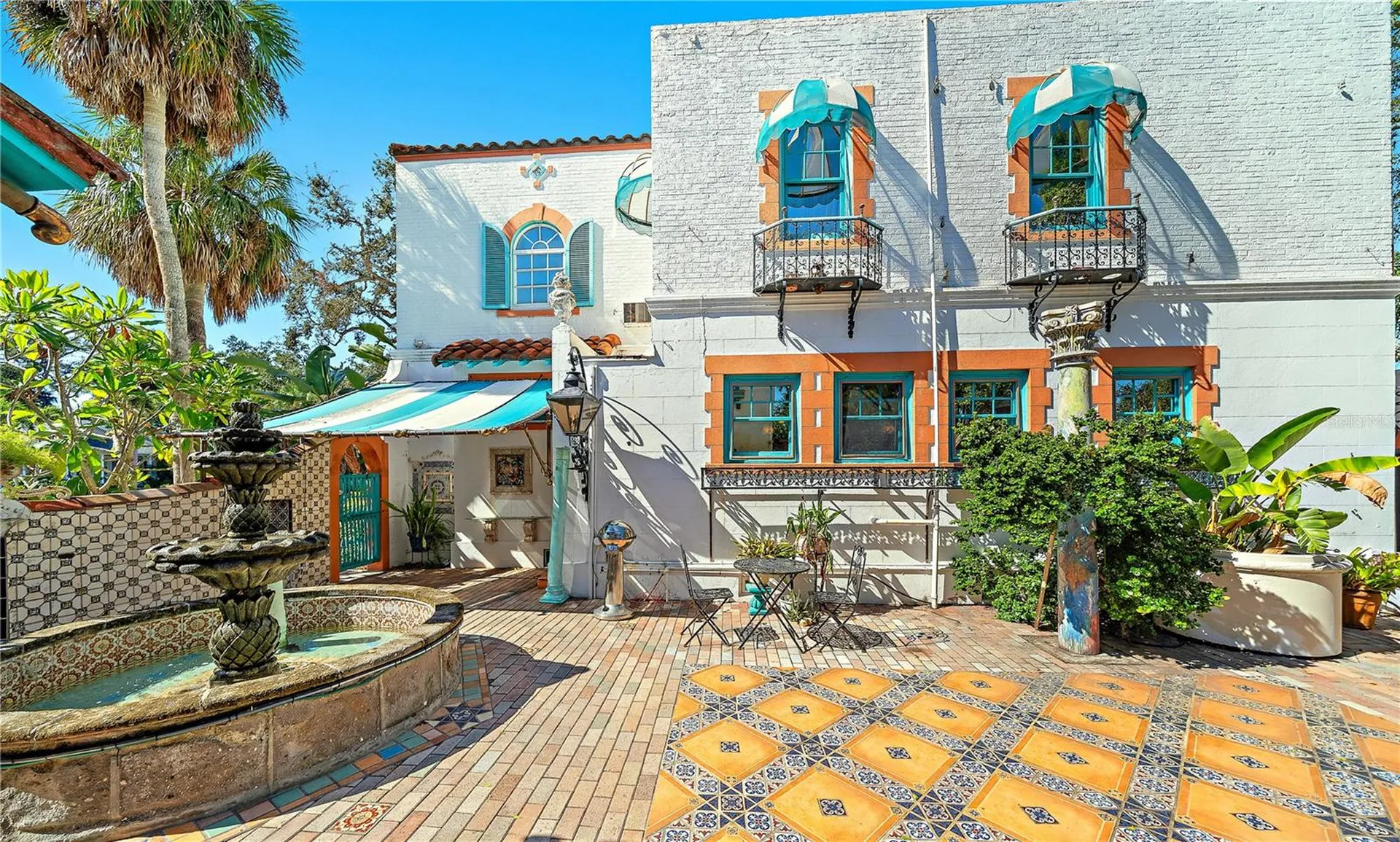 2830 Bay Shore Circle Sarasota FL 34234
