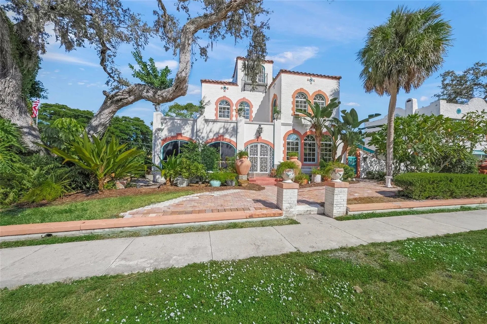 2830 Bay Shore Circle Sarasota FL 34234