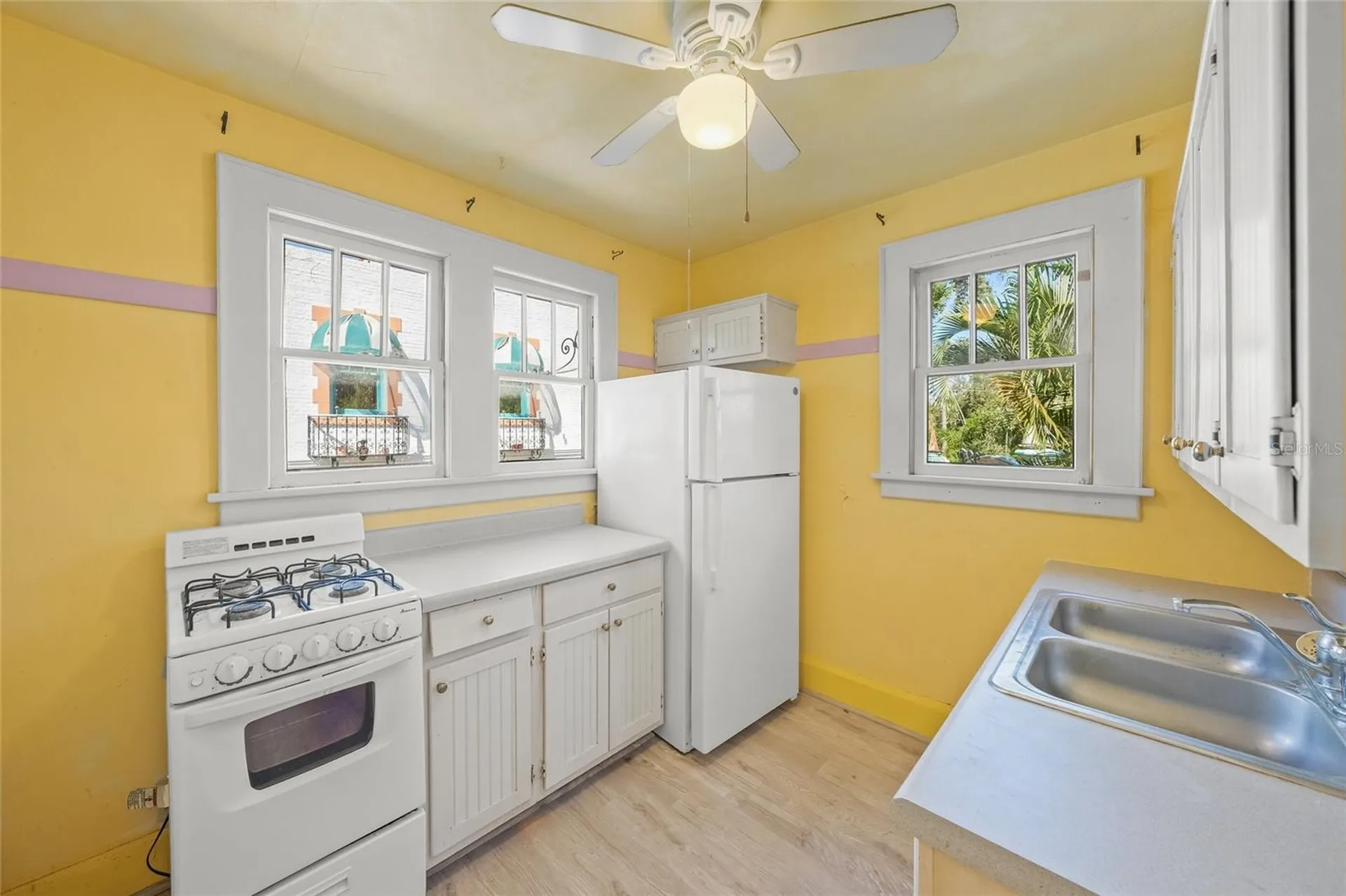 2830 Bay Shore Circle Sarasota FL 34234