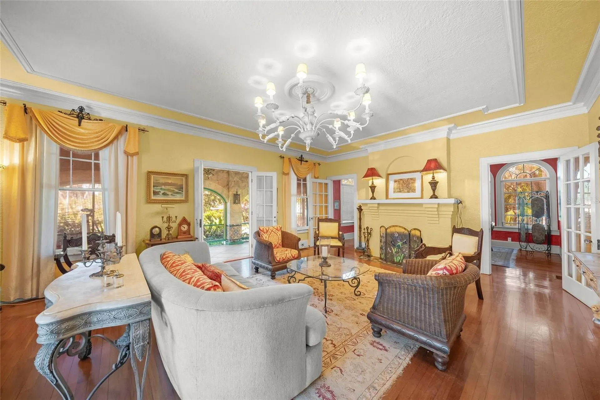 2830 Bay Shore Circle Sarasota FL 34234