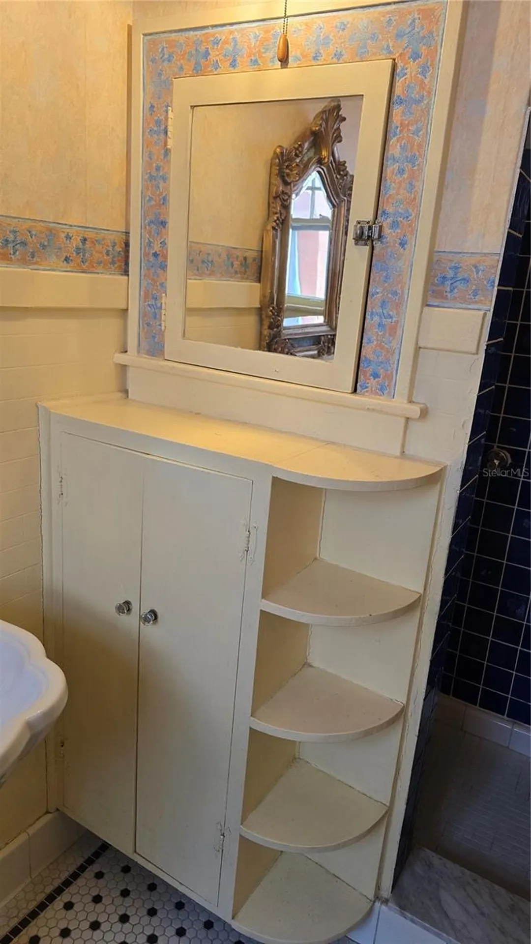 2830 Bay Shore Circle Sarasota FL 34234