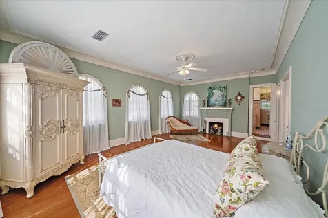 2830 Bay Shore Circle Sarasota FL 34234