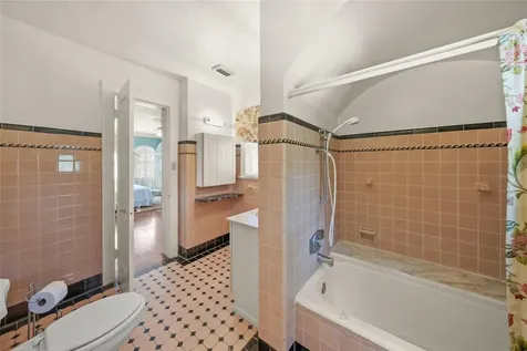 2830 Bay Shore Circle Sarasota FL 34234