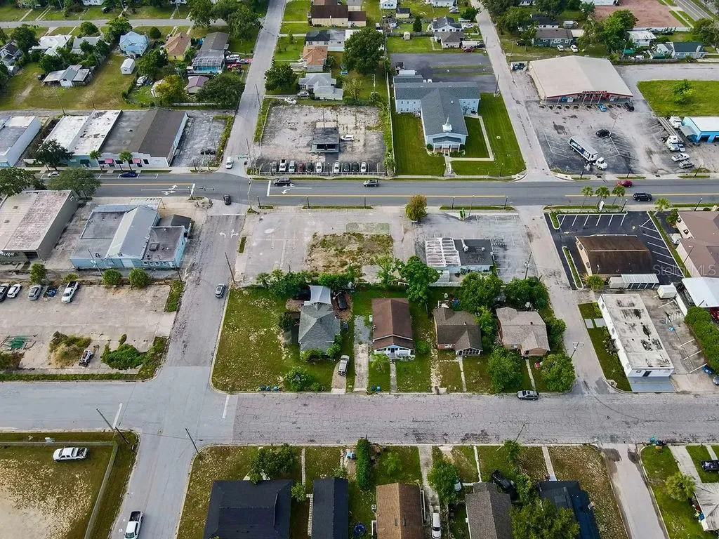 104 W Central Avenue Lake Wales FL 33853