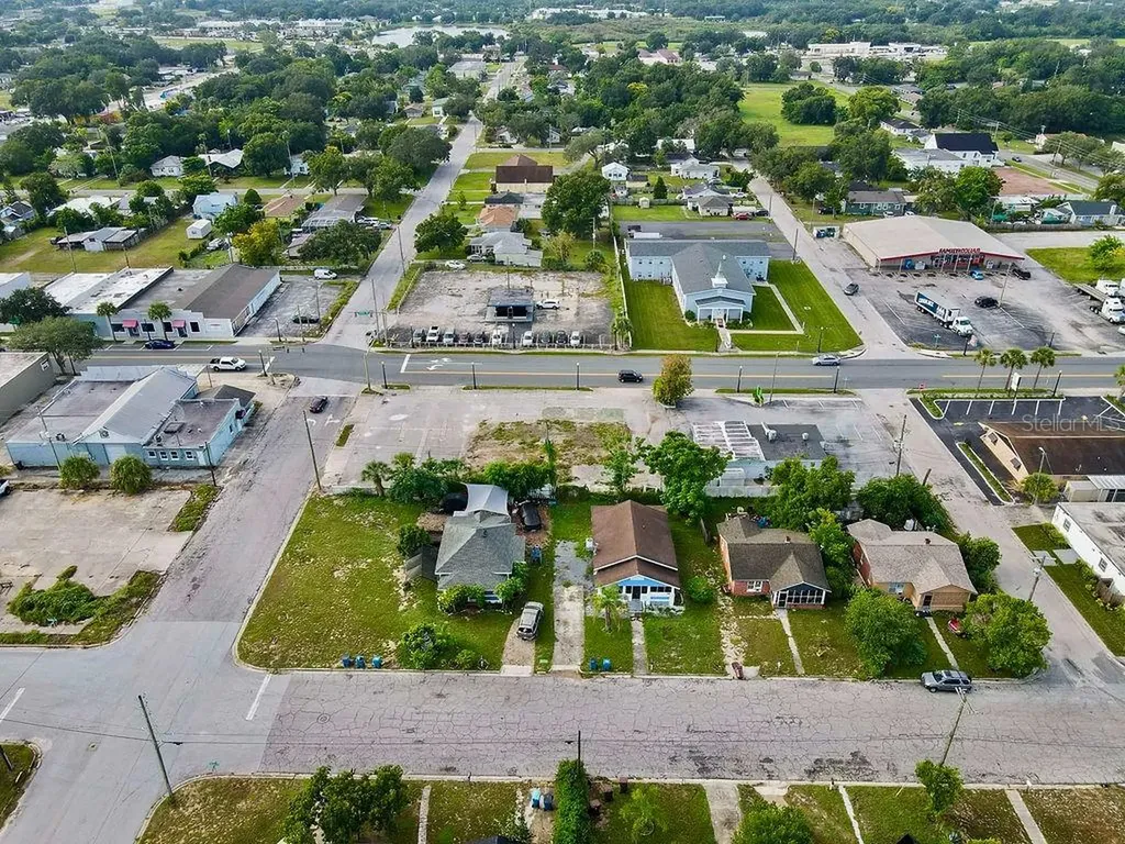 104 W Central Avenue Lake Wales FL 33853