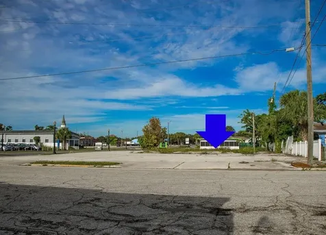 104 W Central Avenue Lake Wales FL 33853