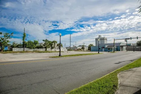 104 W Central Avenue Lake Wales FL 33853