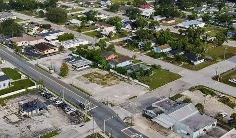 104 W Central Avenue Lake Wales FL 33853