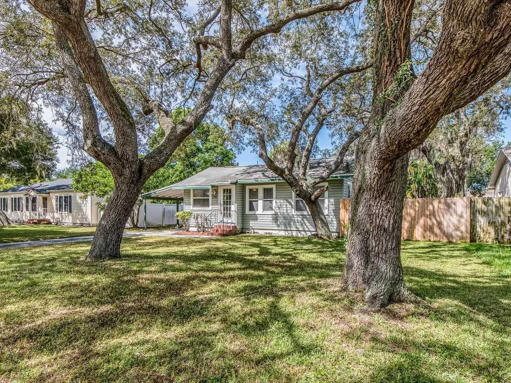 530 Skyview Avenue Clearwater FL 33756