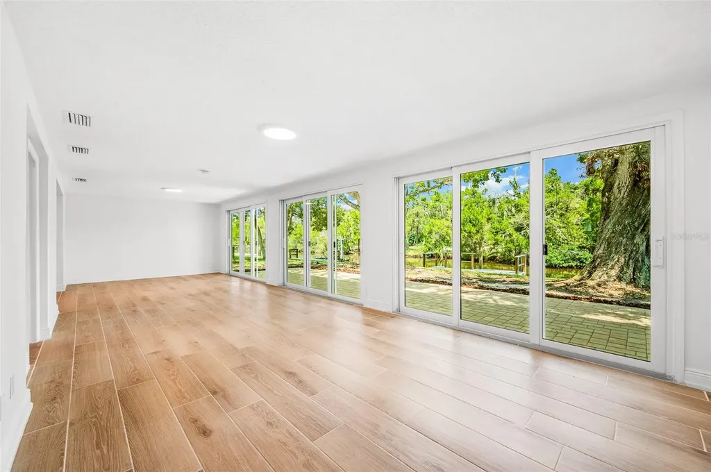 11280 W Bayshore Drive Crystal River FL 34429