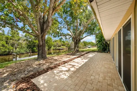 11280 W Bayshore Drive Crystal River FL 34429