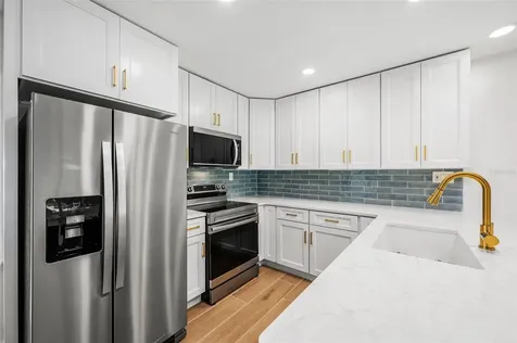 11280 W Bayshore Drive Crystal River FL 34429