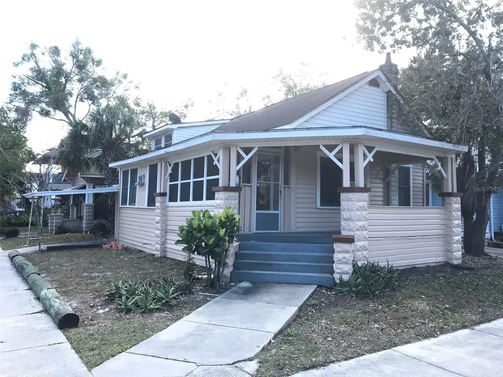 540 14th Street N St Petersburg FL 33705
