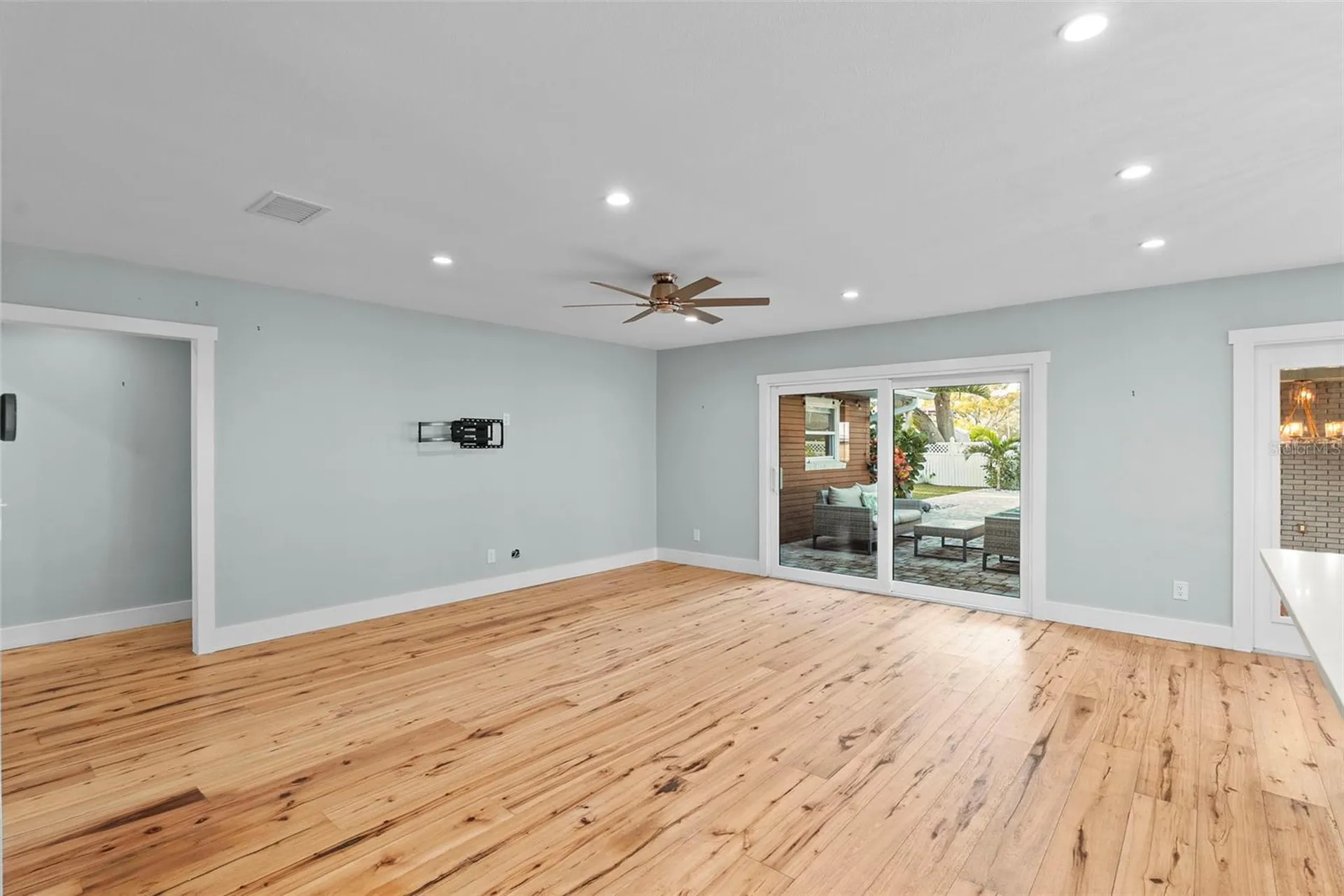 710 S Davis Boulevard Tampa FL 33606