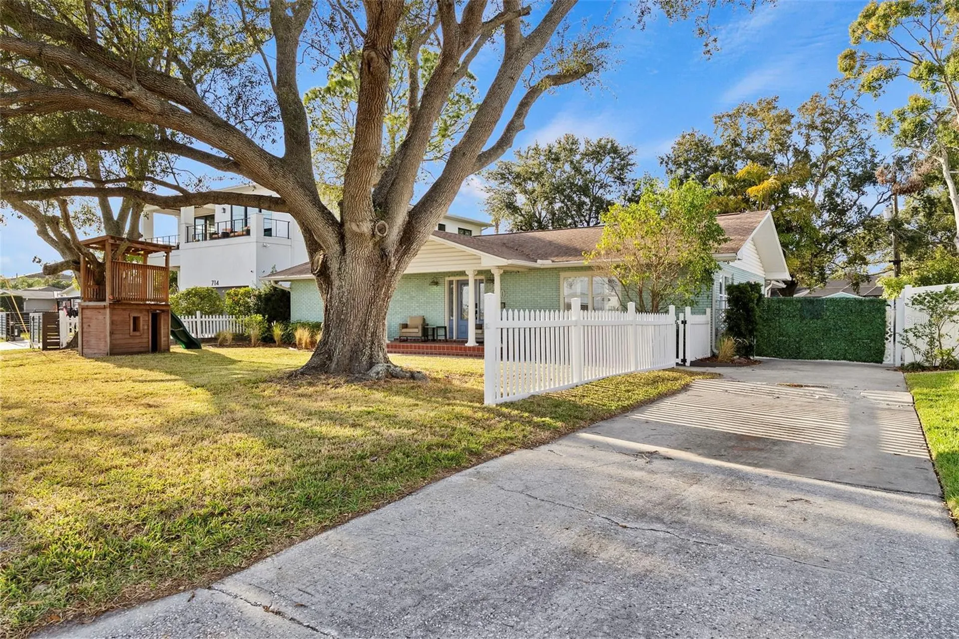 710 S Davis Boulevard Tampa FL 33606