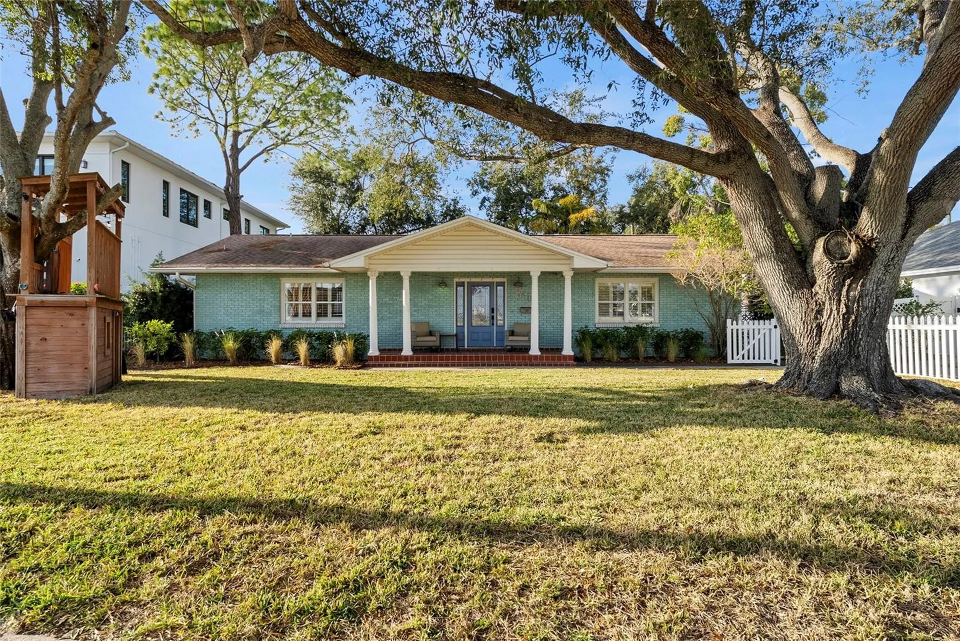 710 S Davis Boulevard Tampa FL 33606
