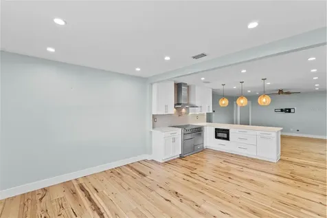 710 S Davis Boulevard Tampa FL 33606