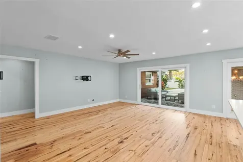 710 S Davis Boulevard Tampa FL 33606