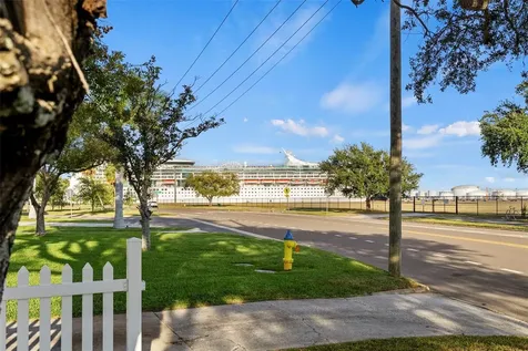 710 S Davis Boulevard Tampa FL 33606