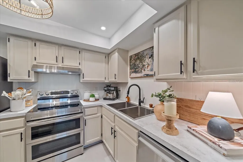 1211 Capri Isles Boulevard Venice FL 34292