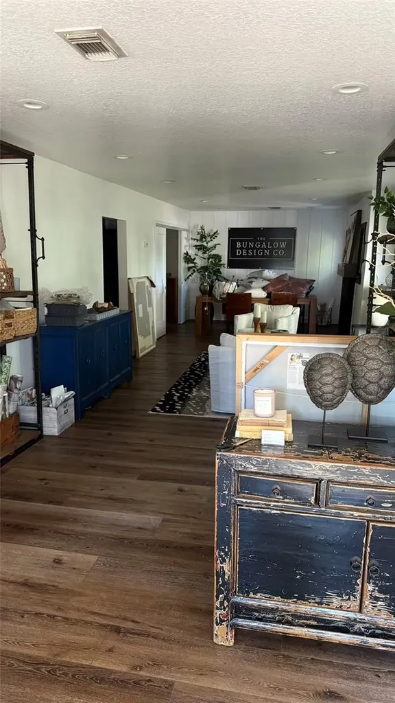 2419 Manatee Avenue W Bradenton FL 34205