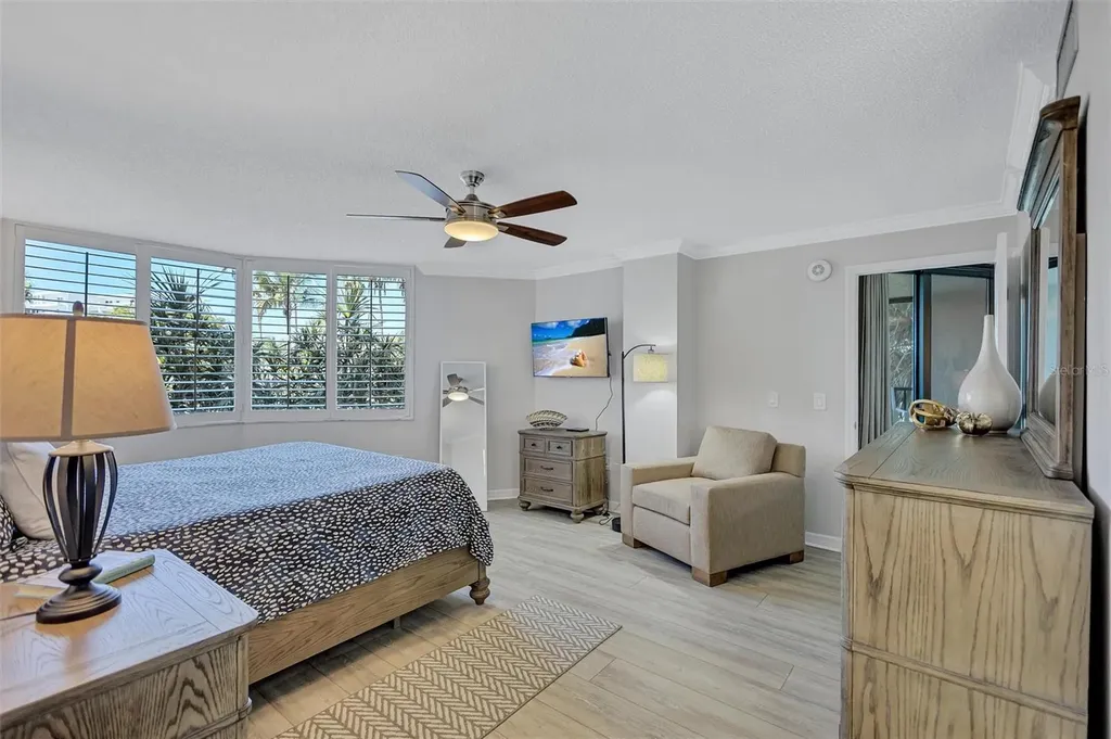 5880 Midnight Pass Road Sarasota FL 34242