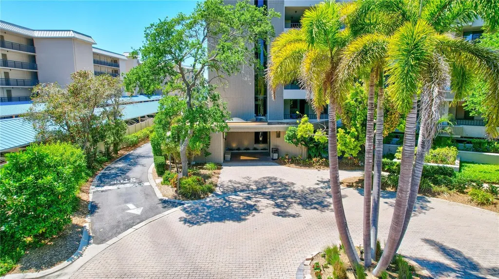 5880 Midnight Pass Road Sarasota FL 34242