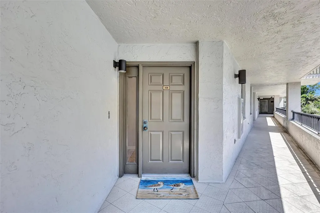 5880 Midnight Pass Road Sarasota FL 34242
