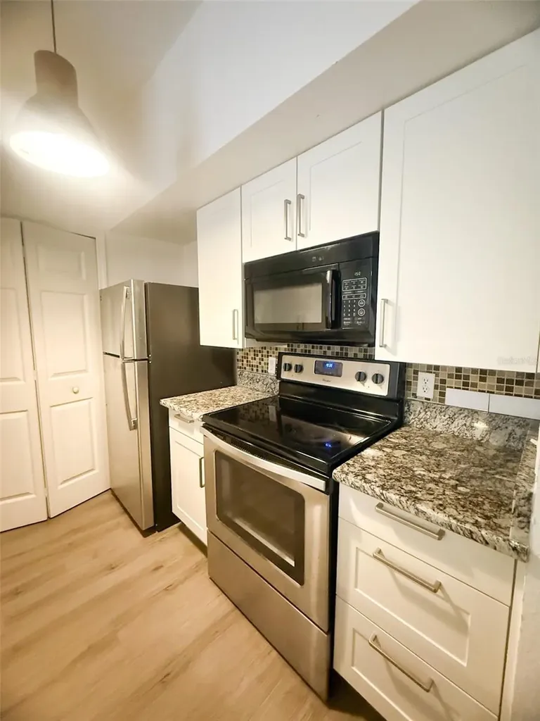 13003 Plantation Park Circle Orlando FL 32821