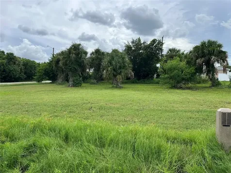 401 Garfield Avenue NW Port Charlotte FL 33952