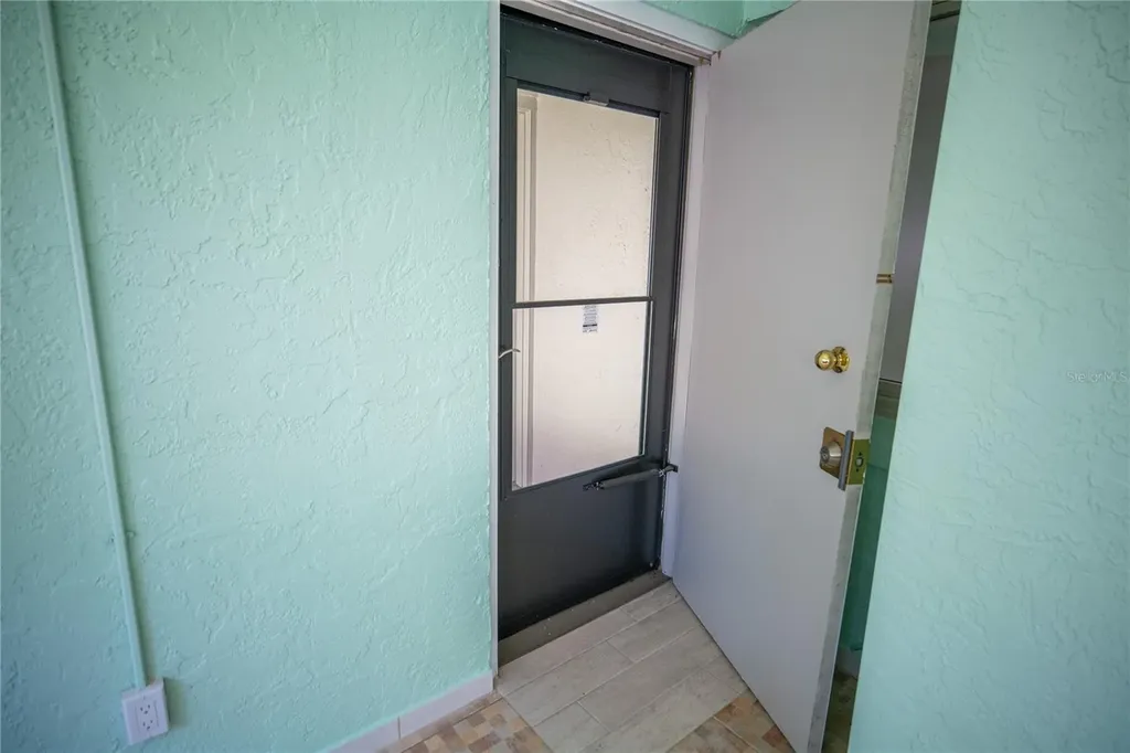8 Escondido Circle Altamonte Springs FL 32701