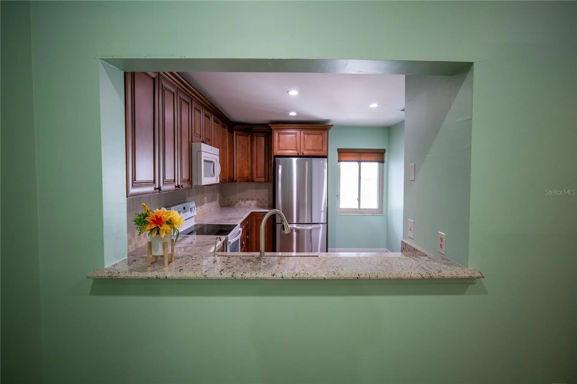 8 Escondido Circle Altamonte Springs FL 32701
