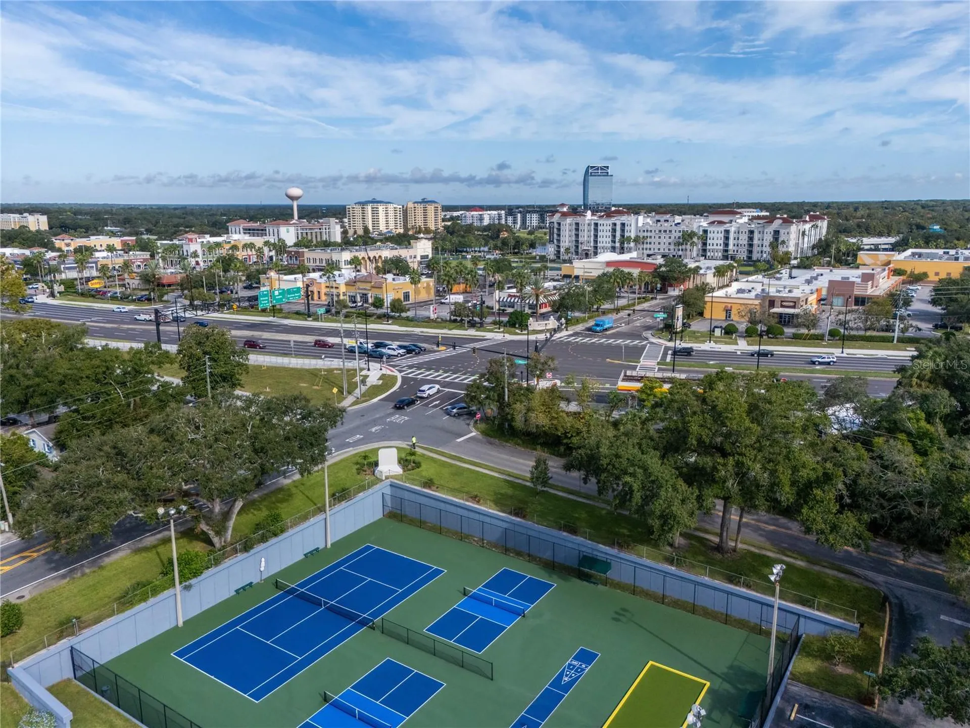 8 Escondido Circle Altamonte Springs FL 32701