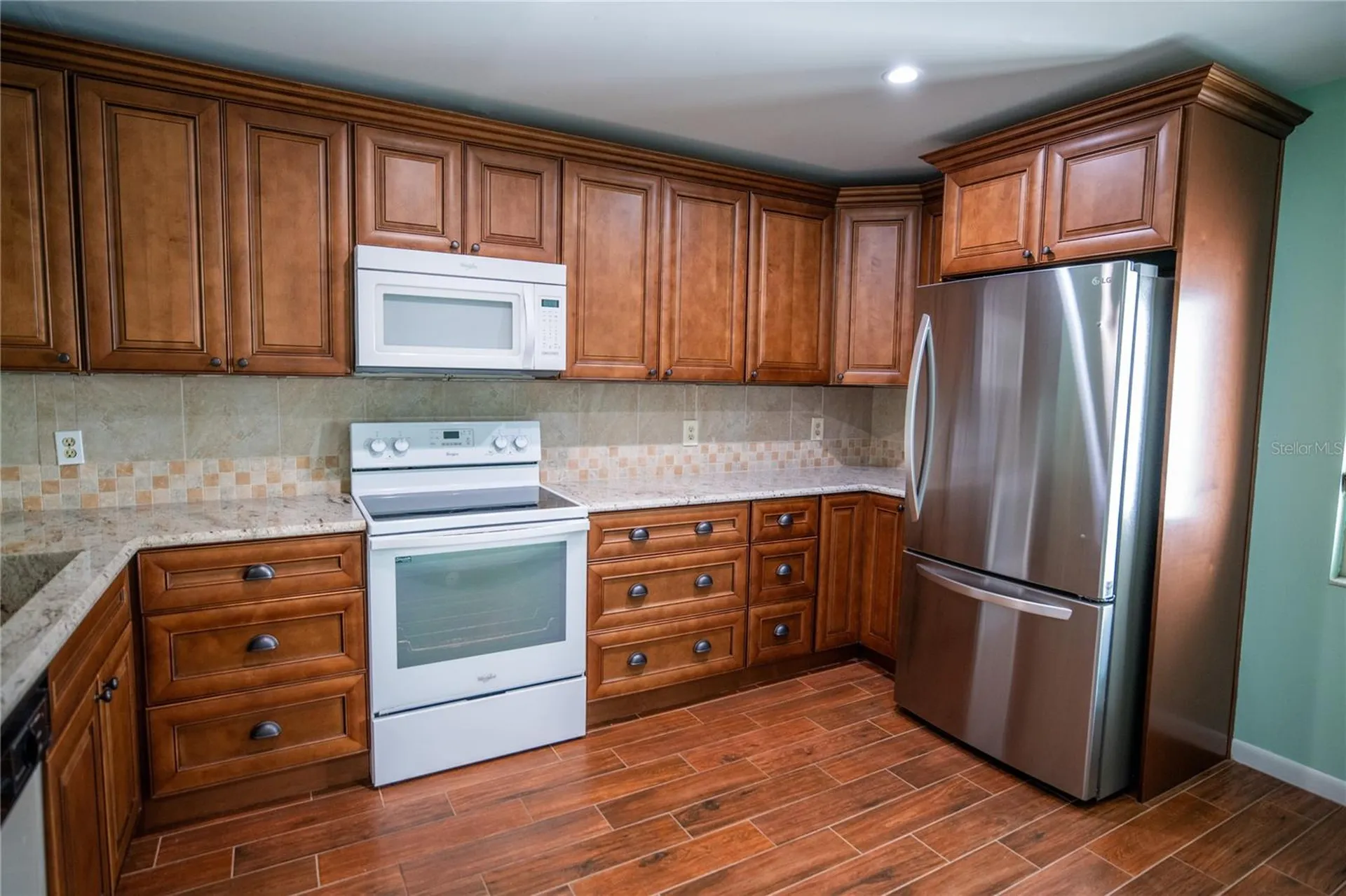 8 Escondido Circle Altamonte Springs FL 32701