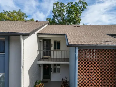 8 Escondido Circle Altamonte Springs FL 32701